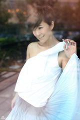 高清：准新娘苏岩最新写真 随性优雅展优雅倩影