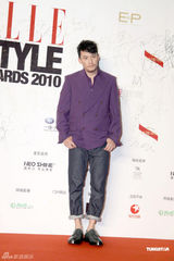 幻灯图：范冰冰粉唇魅惑风尚大典 李宇春裤装帅气