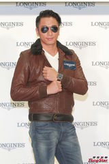 组图：钟楚红贺郭晶晶产子 马国明享受演床戏