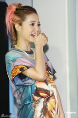 组图：蔡依林MV掀模仿热潮 混血宝宝现身