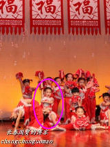 组图：小沈阳6岁女儿表演照首曝光 聪明伶俐有天赋