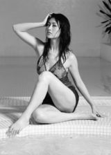 高清图：郭金湿身写真玩性感 魔鬼身材撩动人心