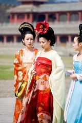 组图：《武则天秘史》曝剧照 秦海璐殷桃恋上余少群