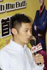 组图：彭浩翔余文乐宣传新片 女配蕾丝透视装抢镜