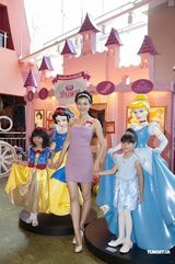 组图：陈茵媺获赠精美皇冠 当公主庆祝开心复活节