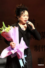高清组图：女高音歌唱家宋丽华出辑张亚东捧场