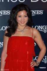 组图：林志玲粉裙展美人娇羞 思嫁心切正寻另一半