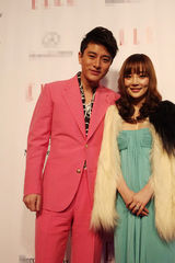 组图：贾乃亮李小璐甜蜜亮相 今年办婚宴要生6个娃