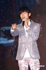 高清组图：周杰伦再推新碟 专辑总销量“很夸张”