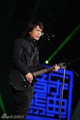 组图：音乐盛典落幕 致敬经典唱响新声