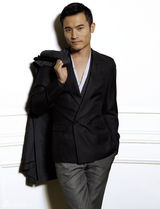 高清图：耿乐登时尚杂志封面 型男魅力受国际认可