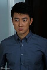 组图：《那金花》二女婿任东霖搞怪剧照曝光