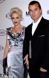 幻灯图集：名品店加州开张 阿尔芭贝瑞等美人捧场