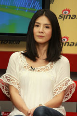 组图：《圣诞玫瑰》做客 桂纶镁邀张震演色魔