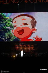 组图：张学友香港个唱揭幕 秀复古风秀踢踏舞