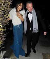 组图：伊丽莎白-赫莉伦敦出席慈善活动略显苍老