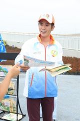 组图：张晓龙出任园博志愿者 新戏做柯震东情敌