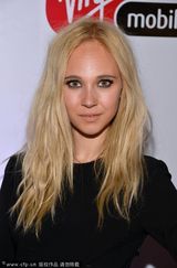 组图：《犄角》首映 哈利波特丹尼尔人气爆棚