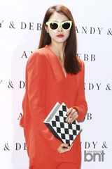 组图：韩星朴志胤苏怡贤等出席春夏时装展