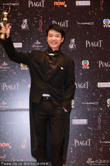 组图：蔡瀚亿凭借《狂舞派》获最佳新演员