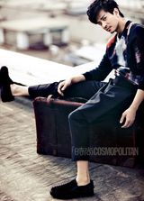 组图：陈晓东抛偶像包袱展男性魅力