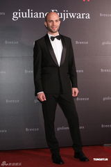 组图：胡兵台北出席活动 透露将自掏腰包拍时装剧