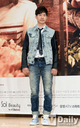 组图：前Fin.k.l成员成宥利李真新剧再聚首