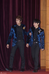 高清组图：SJ等亮相MBC歌谣大典 展华丽劲爆舞台