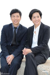 组图：宣萱新片《飞虎》英姿飒爽 片场惊险飞车