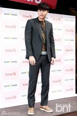 组图：韩演员郑雨盛(郑宇成)粉丝签名会展帅气魅力