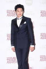 高清组图：车胜元孔孝珍朴有天等出席MBC电视剧大赏