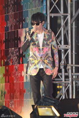 组图：春浪音乐节举办 萧敬腾张震岳热狗齐聚