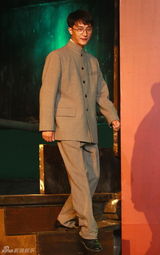 组图：《建党伟业》发布会 周迅汤唯叶璇带妆出席