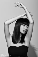 高清图：郭珍霓黑白大片曝光秀发飘逸眼神空灵