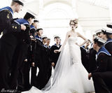 组图：《VOGUE》贺威廉大婚 海陆空三军翘首盼王妃