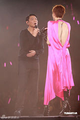 高清组图：郑秀文香港红馆开唱 与刘德华贴面掀高潮