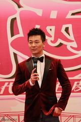 组图：《小两口》开机 吴樾携手韩彩英演绎甜蜜爱人