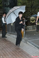 组图：女歌手陈僖仪丧礼 薛凯琪黄柏高哀伤送别