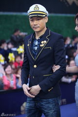 高清组图：群星华服亮相北京电影节蓝毯