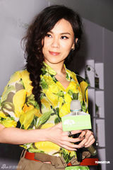 组图：蔡健雅优雅代言展早春气息 个唱嘉宾已定