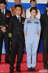 组图：吴镇宇胡杏儿携《冲上2》亮相TVB推介会