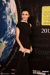 组图：众星亮相旅游金榜颁奖礼 女星现场斗艳