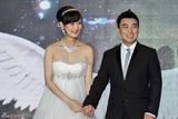 组图：乒乓国手王皓大婚 新娘为舞蹈演员