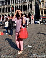 组图：时尚主播linda携老公现身巴黎时装周