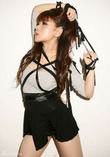 高清组图：戴雪儿写真穿制服玩捆绑 凸显丰胸