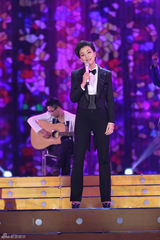 组图：天津全女星跨年 杨钰莹蔡少芬分享心愿