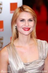 幻灯图集：英国奥斯卡红毯 温丝莱特艳压群芳