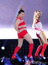 组图：PSY个唱记者会新洗脑神曲出炉