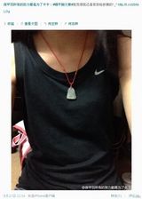 组图：微博平胸大赛走红 妹子胸部被当鼠标垫