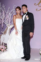 组图：前5566团员小刀300万迎娶豪门千金